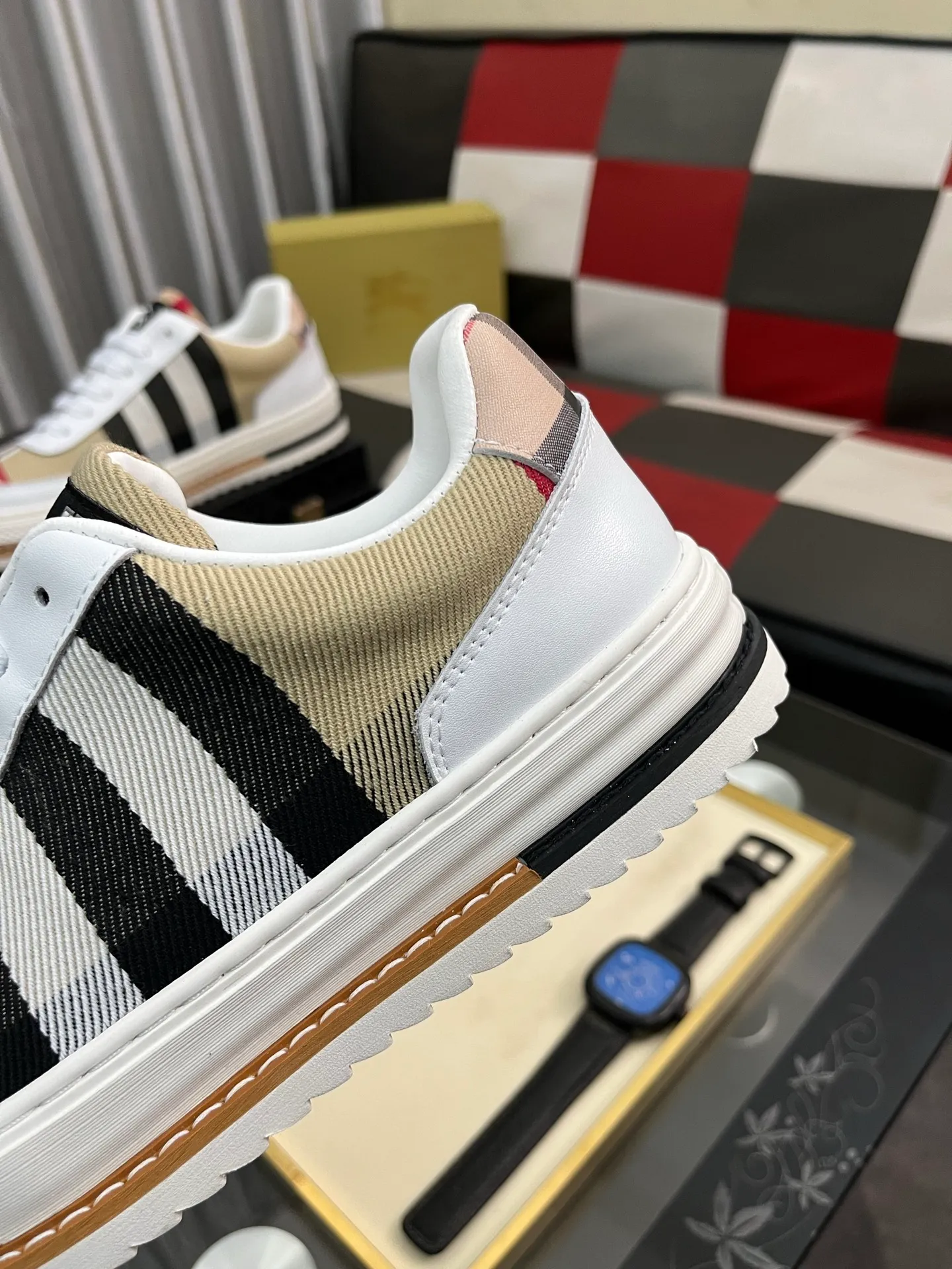 Men's shoes 💰420⌚️⌚️BURBERRY "Burberry" Regular size: 38-44 (casual shoes) Product materials: Selected cowhide upper, soft sheepskin lining; original outsole. 2️⃣colors available
